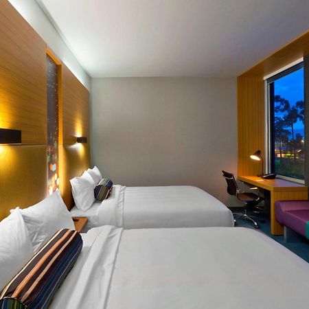 Aloft Bogota Airport Hotel Bagian luar foto