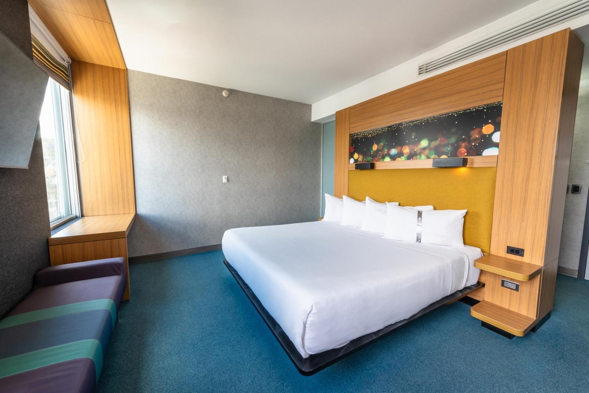 Aloft Bogota Airport Hotel Bagian luar foto