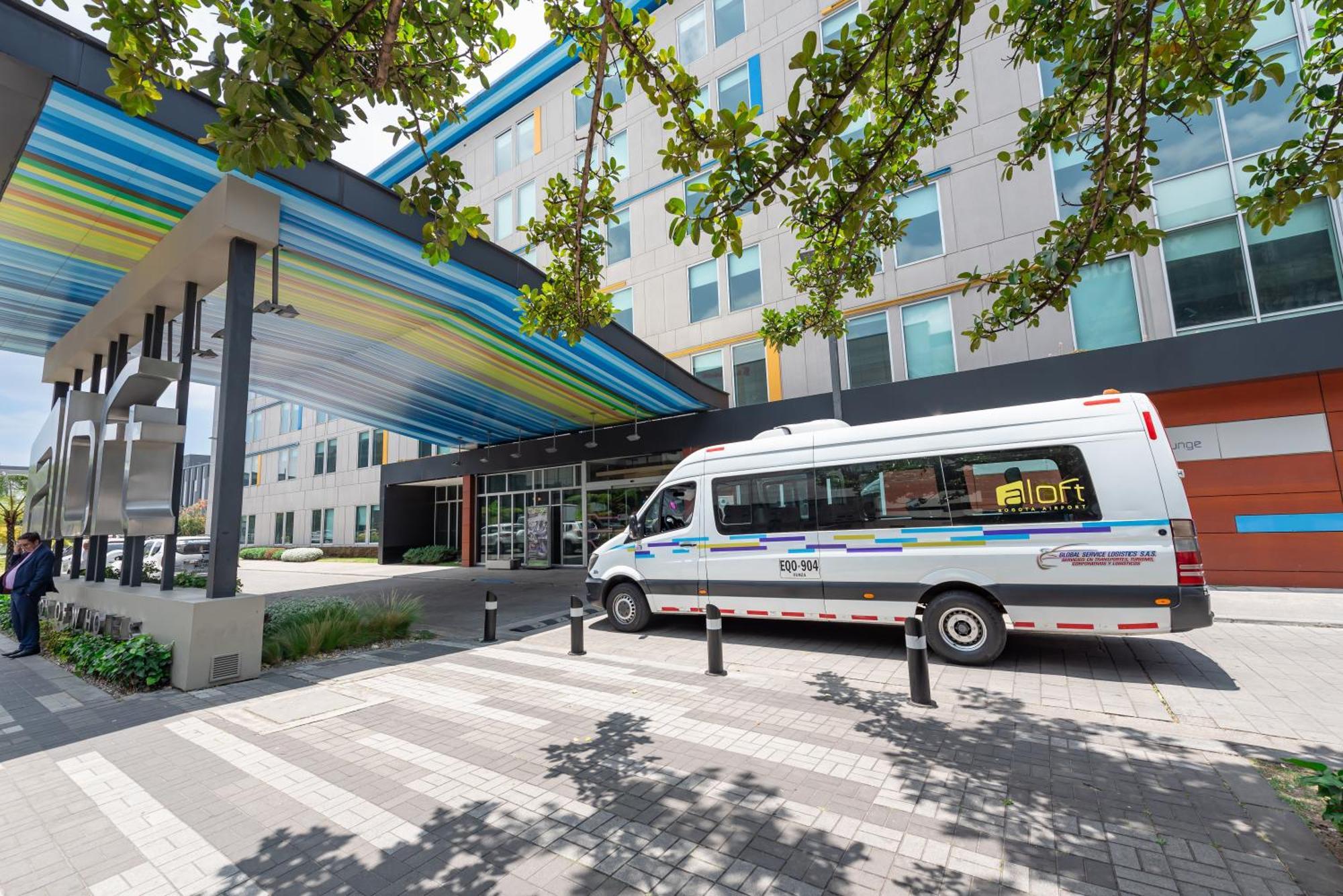Aloft Bogota Airport Hotel Bagian luar foto