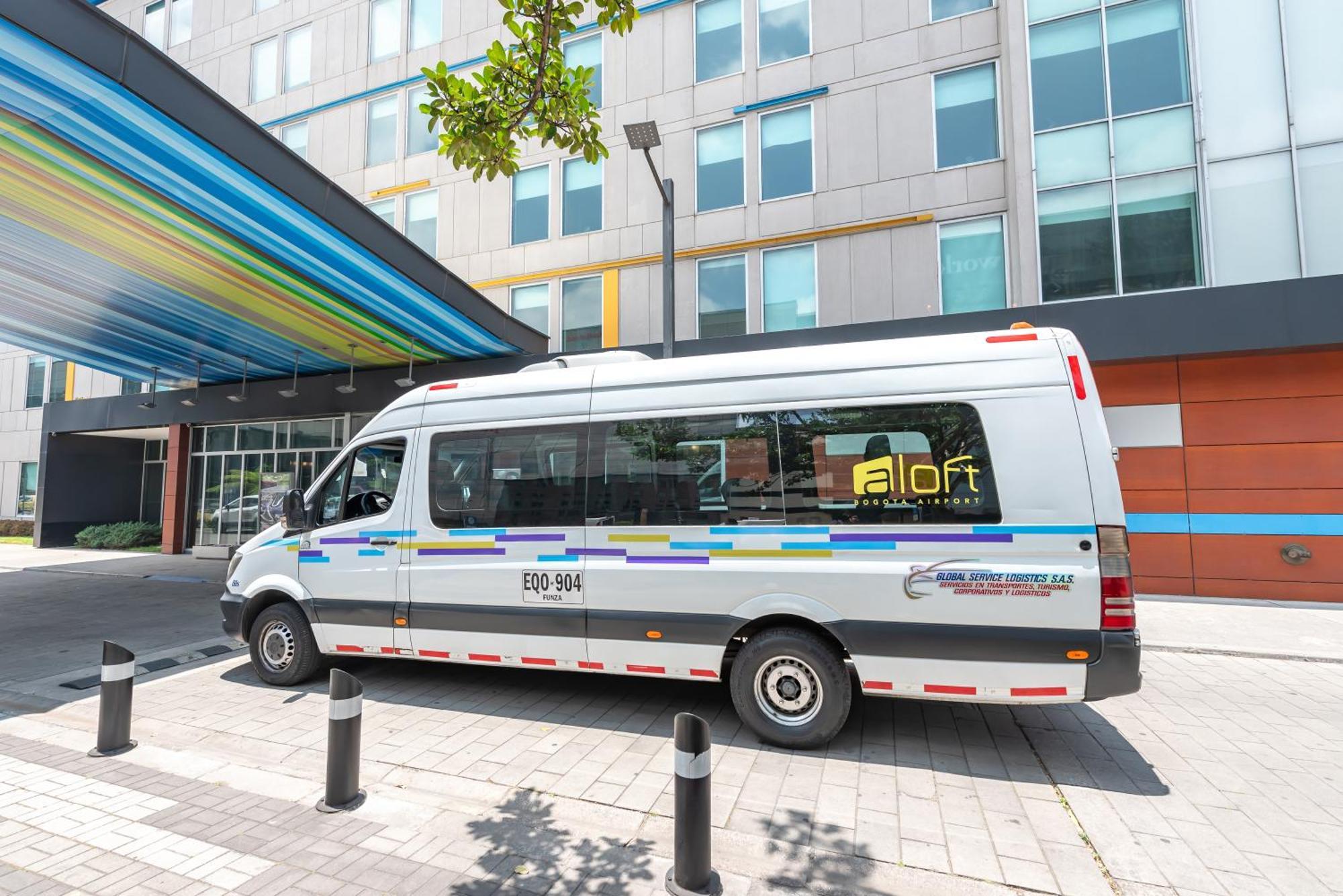 Aloft Bogota Airport Hotel Bagian luar foto